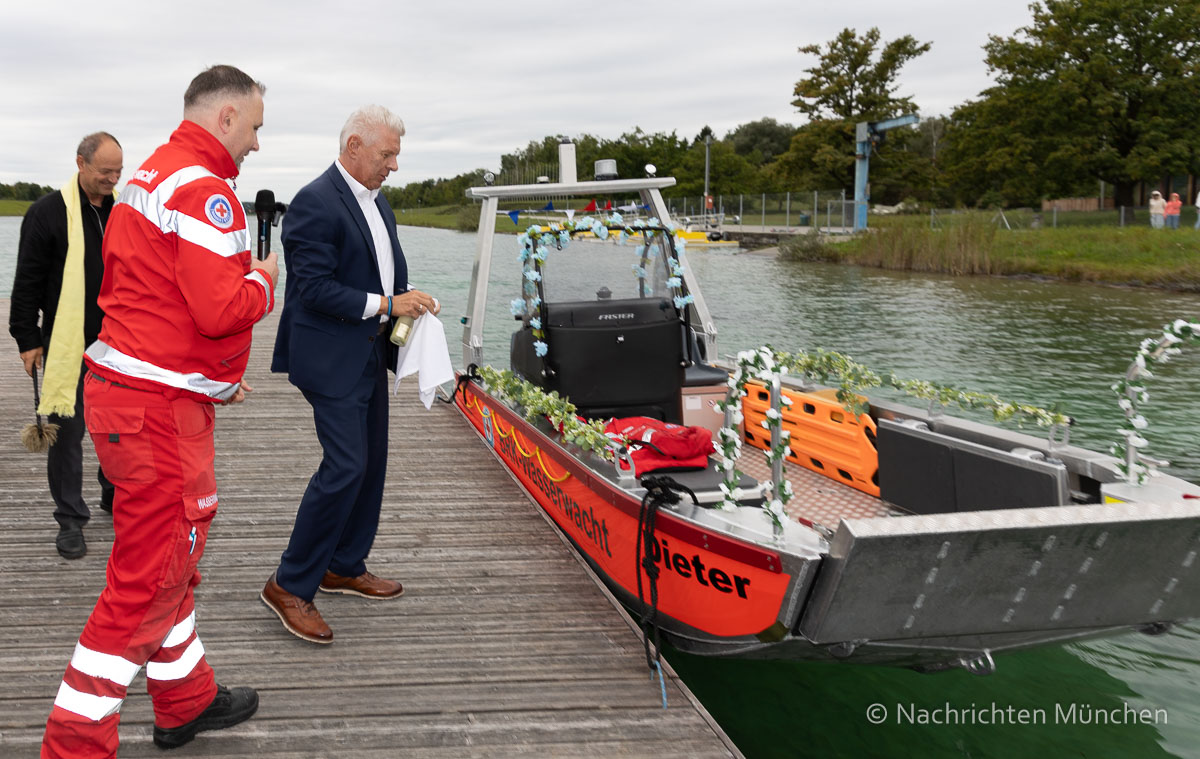 Vier neue Rettungsboote für die Münchner BRK Wasserwachten