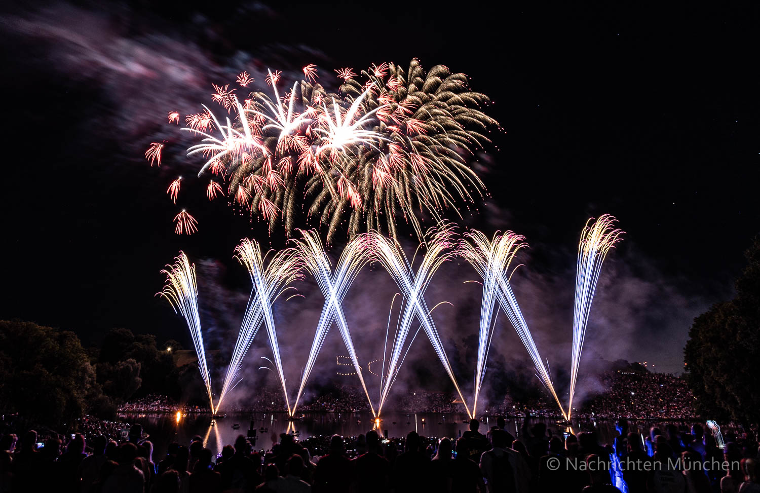 Das Feuerwerk beim Münchner Sommernachtstraum 2018 #atraum