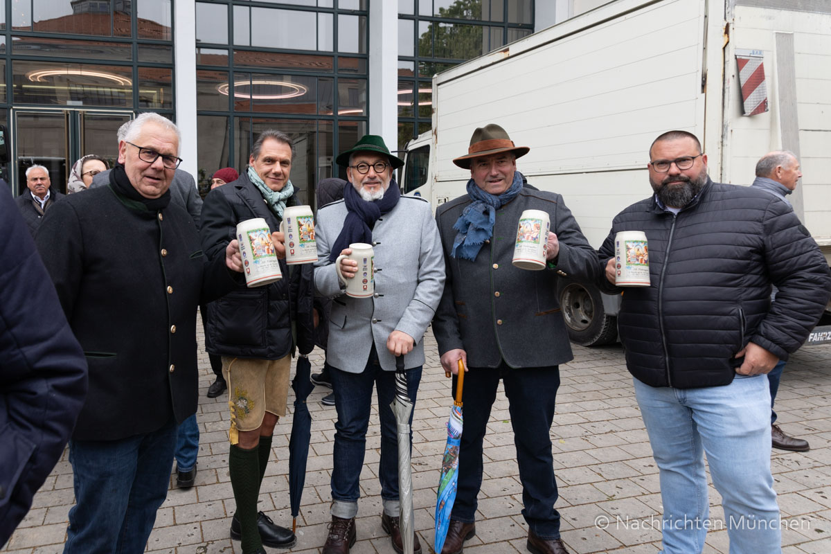 Frühlingsfest München 2023 O’zapft is!