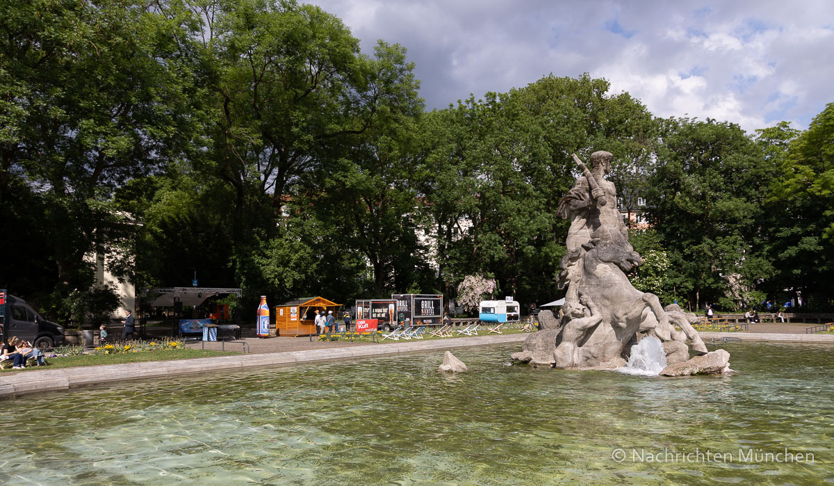 Neptunbrunnen Kult(ur)Biergarten eroeffnet