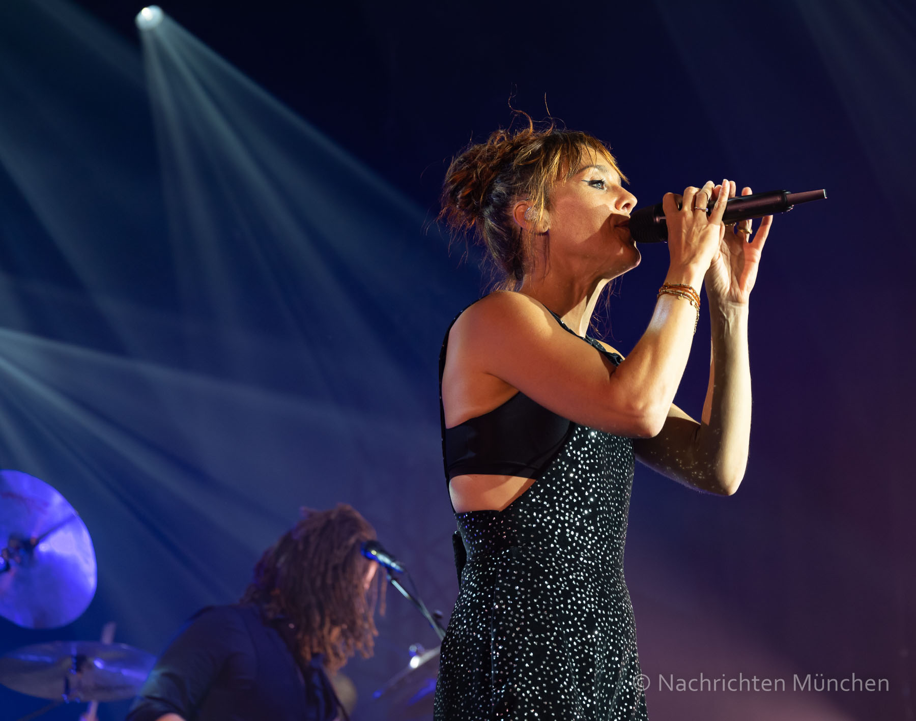 ZAZ Organique Tour 2022 auf dem Tollwood Sommerfestival München