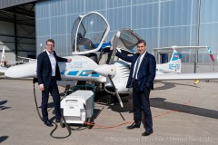 Grundsteinlegung-fuer-das-Aerospace-Flight-Test-Center-in-Oberpfaffenhofen-15-von-58