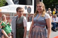 Ein-Herz-fuer-Rentner-Modenschau-2022-54-von-97