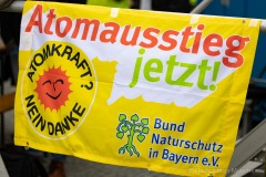 Greenpeace-und-BUND-Naturschutz-feiern-Atomausstieg-in-Muenchen-1-von-30