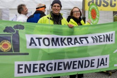 Greenpeace-und-BUND-Naturschutz-feiern-Atomausstieg-in-Muenchen-7-von-30
