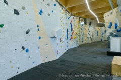 Grosse-Eroeffnung-der-neuen-Boulderhalle-177-von-30