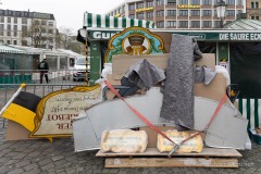 Maibaum-aufstellen-auf-dem-Viktualienmarkt-2-von-127