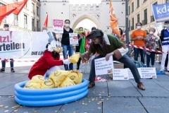 Robin-Hood-auf-dem-Stachus-–-Superreiche-zur-Kasse-15-von-19