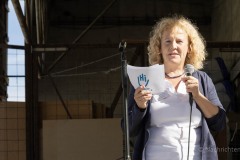 StopBombingCivilians-Haushohes-Graffiti-gegen-Bomben-auf-Wohngebiete-eingeweiht-40-von-62