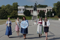 Michaela Kaniber ( Landwirtschaftsministerin )