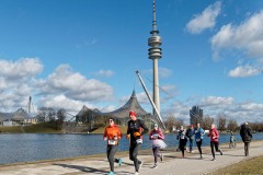 Winterlaufserie-2021-2022-im-Olympiapark-Muenchen-80-von-106