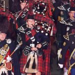 „Deutschland Military Tattoo“  lässt erstmals Kaltenberg erbeben – Schottische Marching-Kultur auf königlich-bayerischem Boden