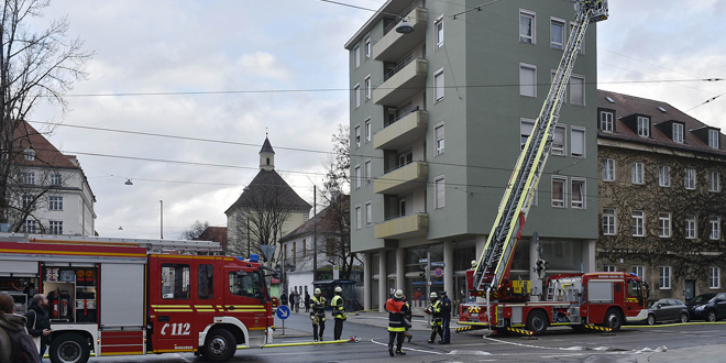 Zimmerbrand legt Trambahn lahm Zimmerbrand legt Trambahn lahm