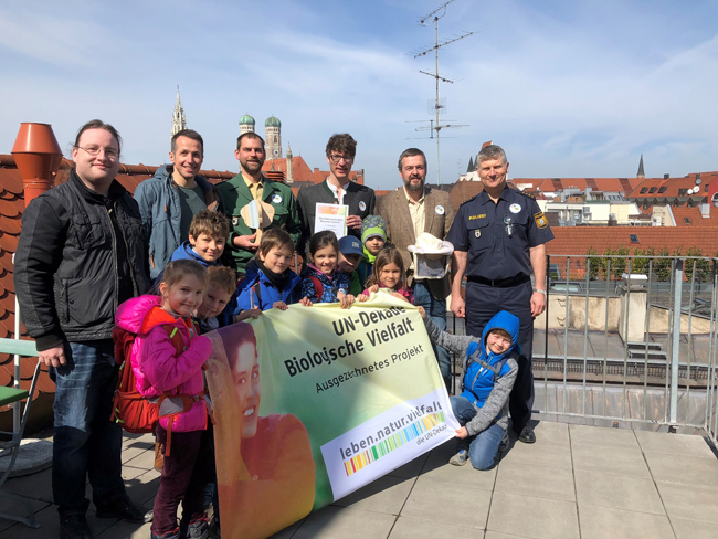 Polizeipräsidium München erhält Auszeichnung der UN-Dekade Biologische Vielfalt Polizeipräsidium München erhält Auszeichnung der UN-Dekade Biologische Vielfalt