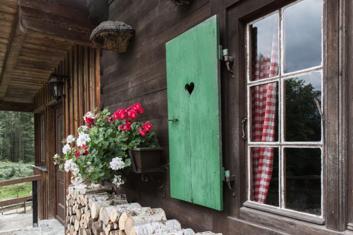 Berghütte Start der Wandersaison: Tipps vom DAV