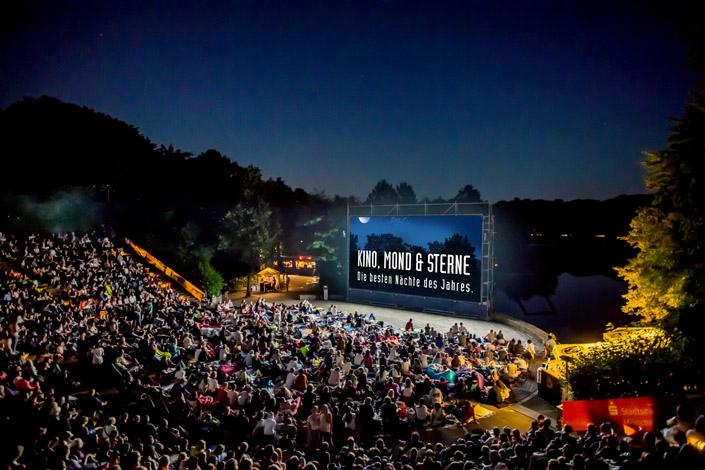 Cineastisches Finale: Kino, Mond & Sterne verabschiedet die Open-Air Kino-Saison 2021 mit den 