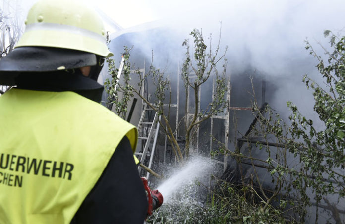Ramersdorf-Perlach: Wintergarten in Vollbrand Ramersdorf-Perlach: Wintergarten in Vollbrand