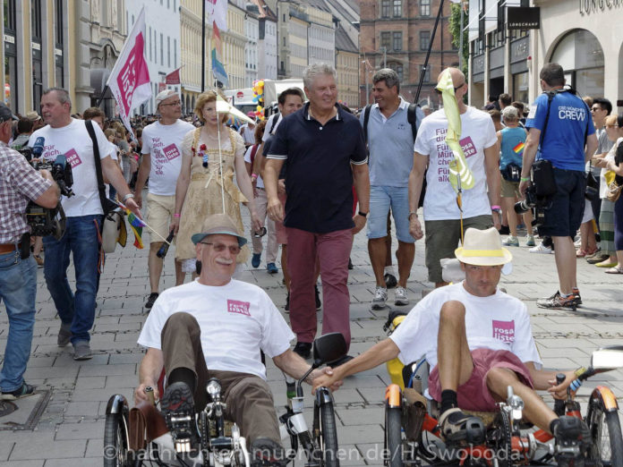 Christopher-Street-Day - Politparade 0340_