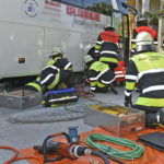 Königsplatz: 80-jährige Radfahrer mit den Beinen unter Bus eingeklemmt Königsplatz: 80-jährige Radfahrer mit den Beinen unter Bus eingeklemmt