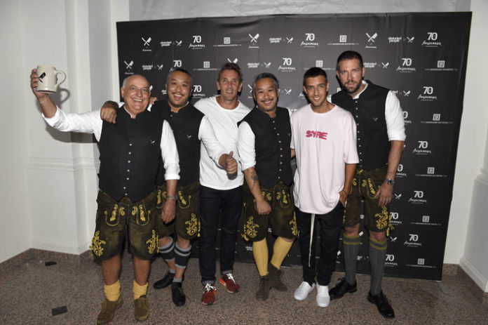 ANGERMAIER_X_distorted_LAUNCH