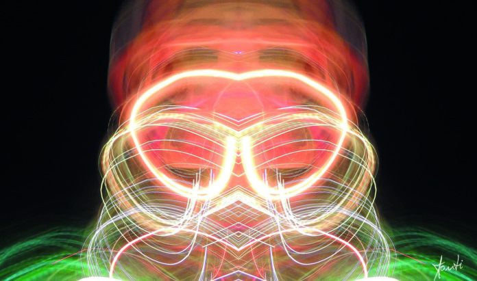 Foto Kastner-Stöhr_Diver (002) Vibes lightart.pictures – Wenn Licht zu tanzen beginnt