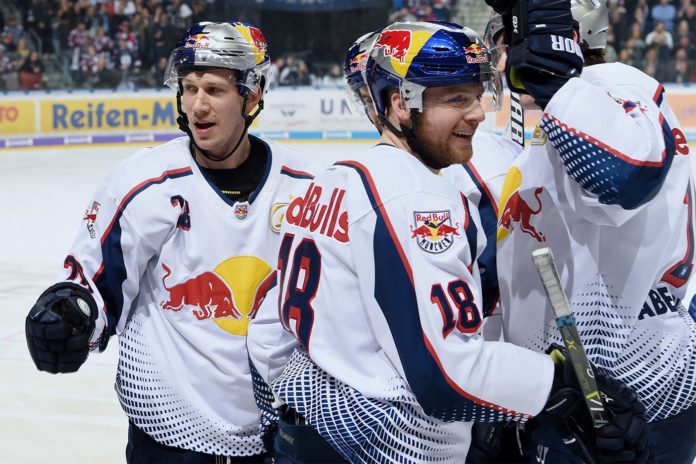 EHC Red Bulls triumphieren in Berlin EHC Red Bulls triumphieren in Berlin