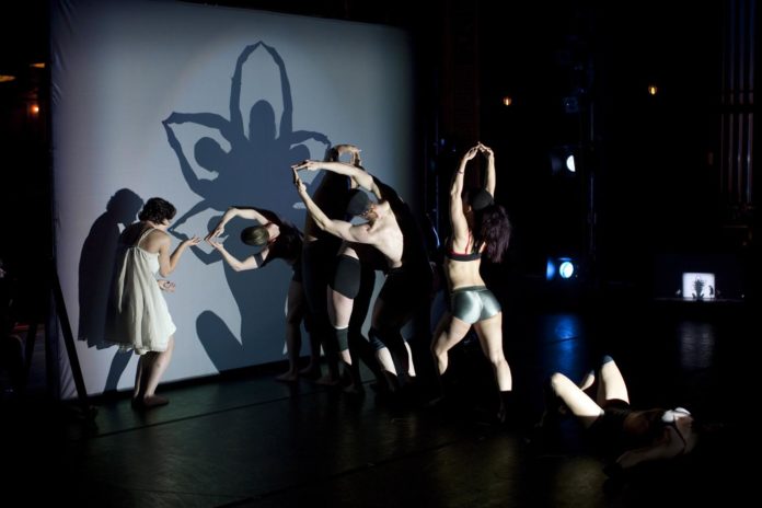 Shadowland - Pilobolus Dance Theatre 16.04. - 22.04.2019 Prinzregententheater München