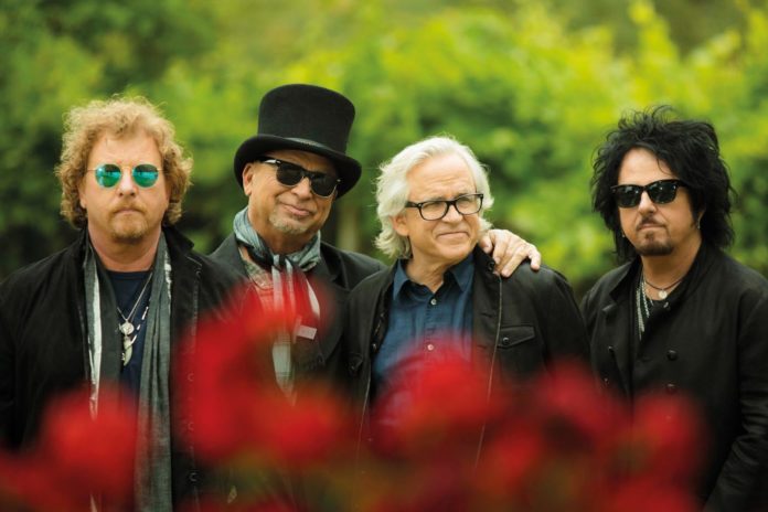 TOTO 40 Trips Around The Sun World Tour 2019 - Tollwood Sommerfestival 2019 TOTO 40 Trips Around The Sun World Tour 2019 - Tollwood Sommerfestival 2019