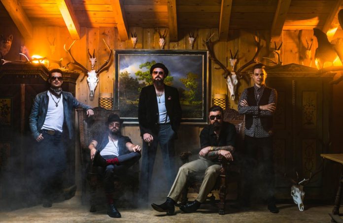 Django 3000 und Bukahara auf dem Tollwood Sommerfestival 2019 Django 3000 und Bukahara auf dem Tollwood Sommerfestival 2019