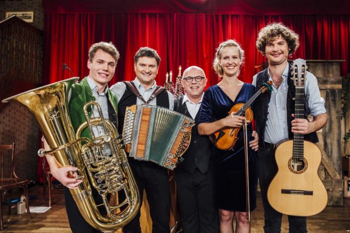 Brettl-Spitzen IX – Die Volkssänger-Revue präsentiert von Jürgen Kirner Brettl-Spitzen IX – Die Volkssänger-Revue präsentiert von Jürgen Kirner