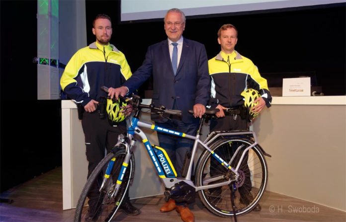 Bayerns Innen- und Sportminister Joachim Herrmann setzt sich für den Ausbau des Radverkehrs ein