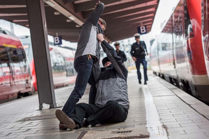 Alkoholisierte beschäftigen Bundespolizei