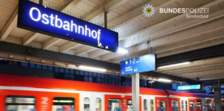 Kinderwagen rollt ins Gleis - Schrecksekunden für Mutter