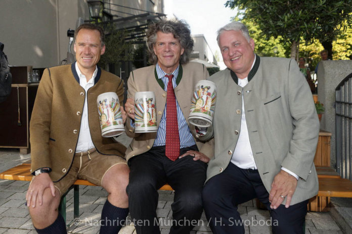 Krug der Münchner Wiesnwirte 2019 vorgestellt Krug der Münchner Wiesnwirte 2019 vorgestellt