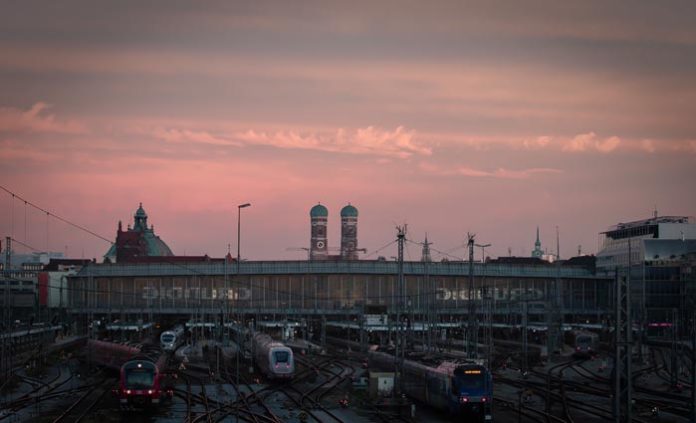Busspur Friedenheimer Brücke: PRO BAHN kritisiert halbherzige Umsetzung Busspur Friedenheimer Brücke: PRO BAHN kritisiert halbherzige Umsetzung