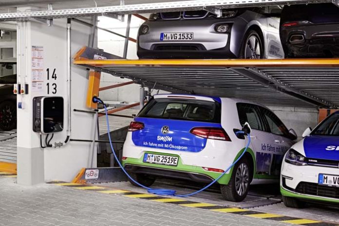 SWM Ladelösungen für Elektroautos in Multiparker-Parkgaragen