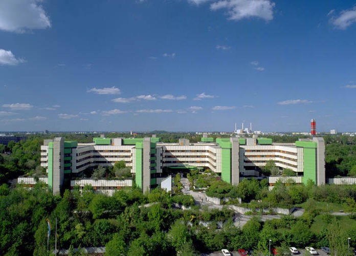 Bayerns Gesundheitsministerin besucht München Klinik Bogenhausen Bayerns Gesundheitsministerin besucht München Klinik Bogenhausen