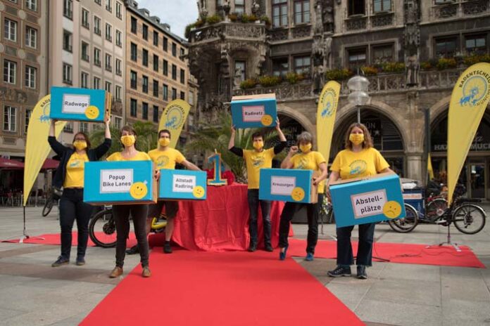 Jubiläum: 1 Jahr Radentscheid – ein Grund zum Feiern? Jubiläum: 1 Jahr Radentscheid – ein Grund zum Feiern?