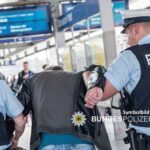 Abstandsstreit eskaliert – Coronaregel und Alkohol führen zu Schlägerei Abstandsstreit eskaliert - Coronaregel und Alkohol führen zu Schlägerei