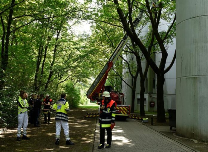 Dachstuhlbrand im Olympiadorf Dachstuhlbrand im Olympiadorf