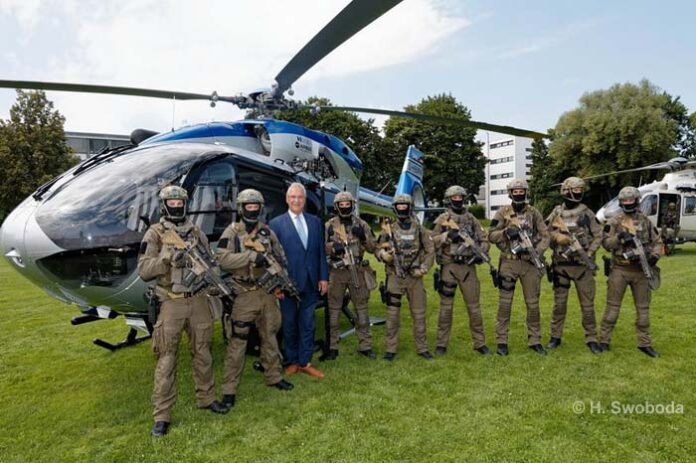 Herrmann startet Beschaffung neuer Polizeihubschrauber Herrmann startet Beschaffung neuer Polizeihubschrauber
