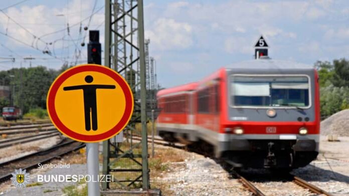 Schnellbremsung wegen Gleisüberschreitern - Schranken waren schon geschlossen Schnellbremsung wegen Gleisüberschreitern - Schranken waren schon geschlossen
