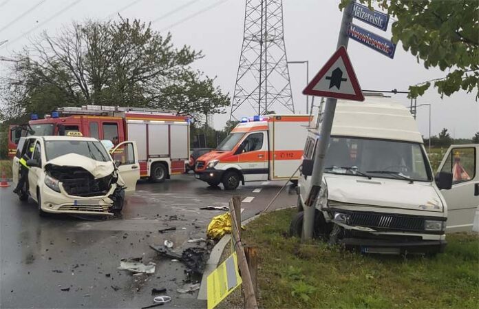 Obermenzing: Verkehrsunfall mit drei Verletzten