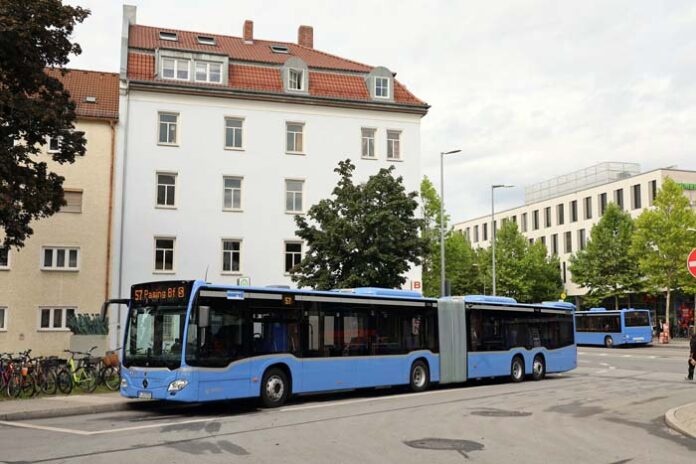 Mehr Platz: MVG erprobt Großraumbus CapaCity Mehr Platz: MVG erprobt Großraumbus CapaCity