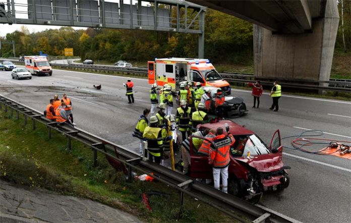 A99 Fahrtrichtung Lindau: Verkehrsunfall sorgt für langen Stau A99 Fahrtrichtung Lindau: Verkehrsunfall sorgt für langen Stau