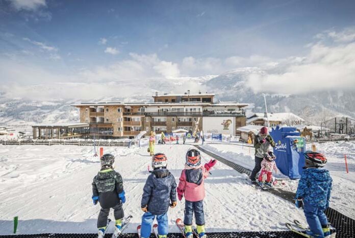 Happy Family Skiwinter im alpina zillertal