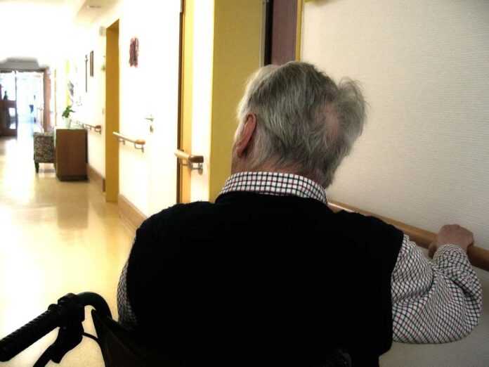 Huml baut Versorgung von Pflegebedürftigen weiter aus Huml baut Versorgung von Pflegebedürftigen weiter aus