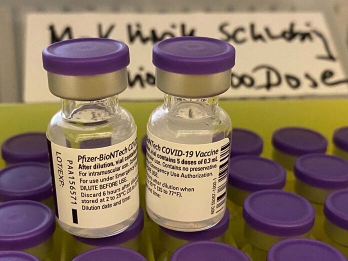 München Klinik Schwabing: Corona Schutzimpfung für Mitarbeitende gestartet