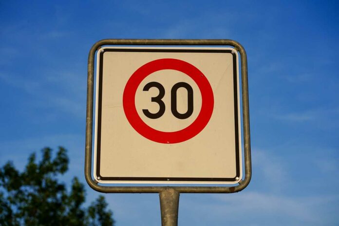 Stadt München soll Modellkommune für Tempo 30 werden Stadt München soll Modellkommune für Tempo 30 werden