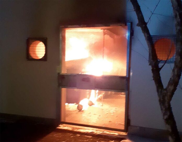 Ramersdorf-Perlach: Müll abgebrannt Ramersdorf-Perlach: Müll abgebrannt